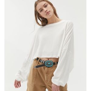 URBAN OUTFITTERS WHITE CROPPED LONG SLEEVE